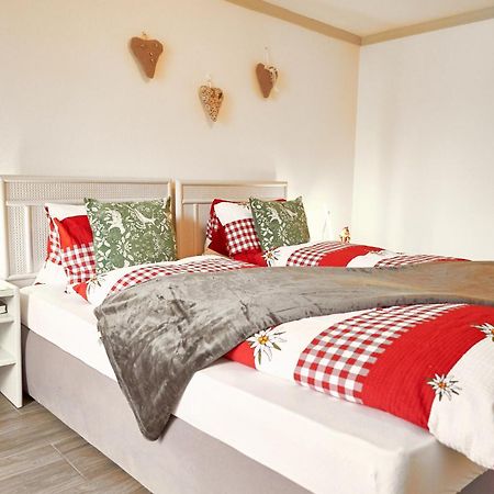 Double Room By Interlaken. Parking Därligen Exterior photo